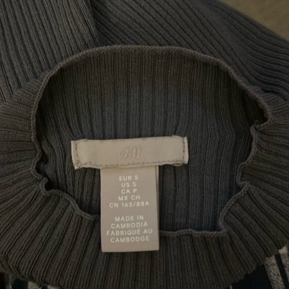 H&M Ribbed Sweater - Picture 3 of 3
